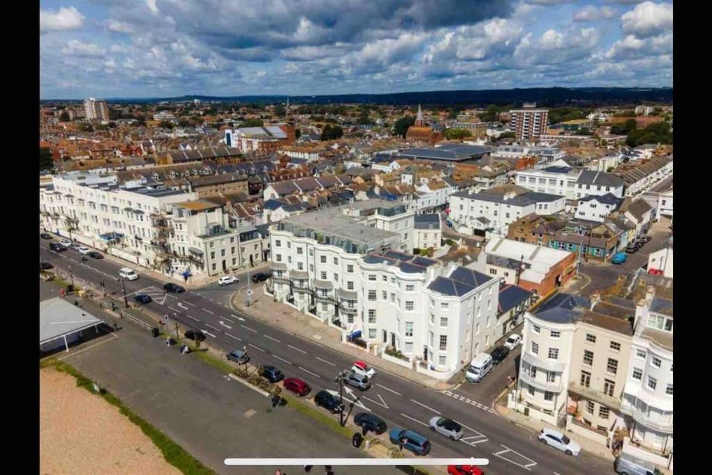 House By The Sea, Worthing Villa Exteriör bild